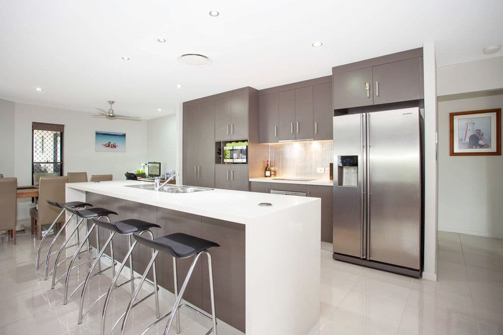7 Leura Court, Glenella QLD 4740, Glenella - Thumbnail 2