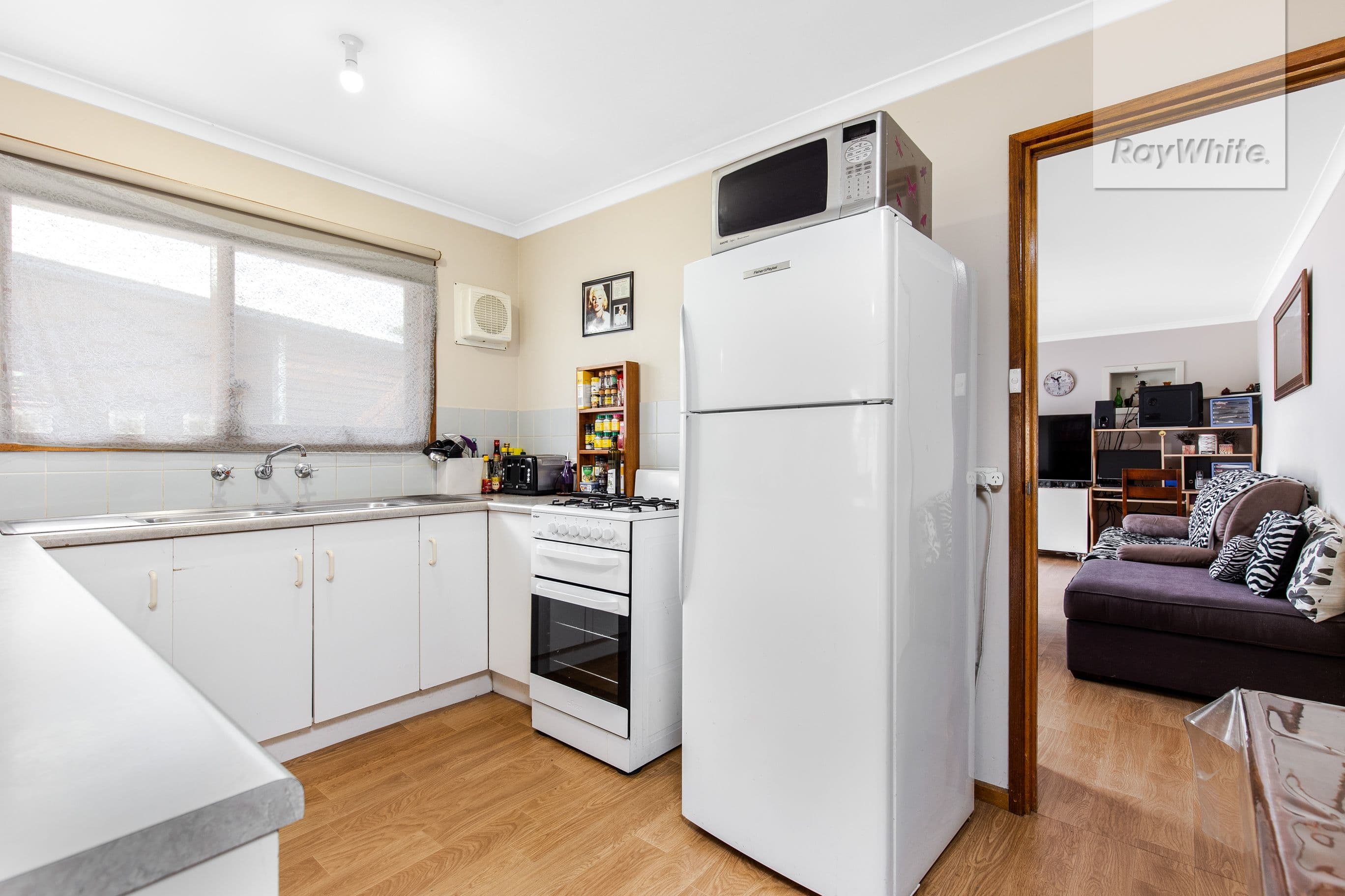 11 Tench Court, Golden Grove SA 5125, Golden Grove - Thumbnail 2