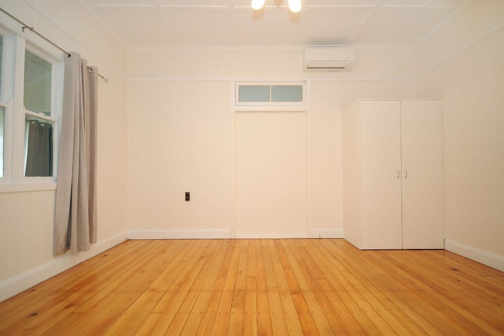 15 Swallow Court, NEWTOWN QLD 4350, Newtown - Thumbnail 5
