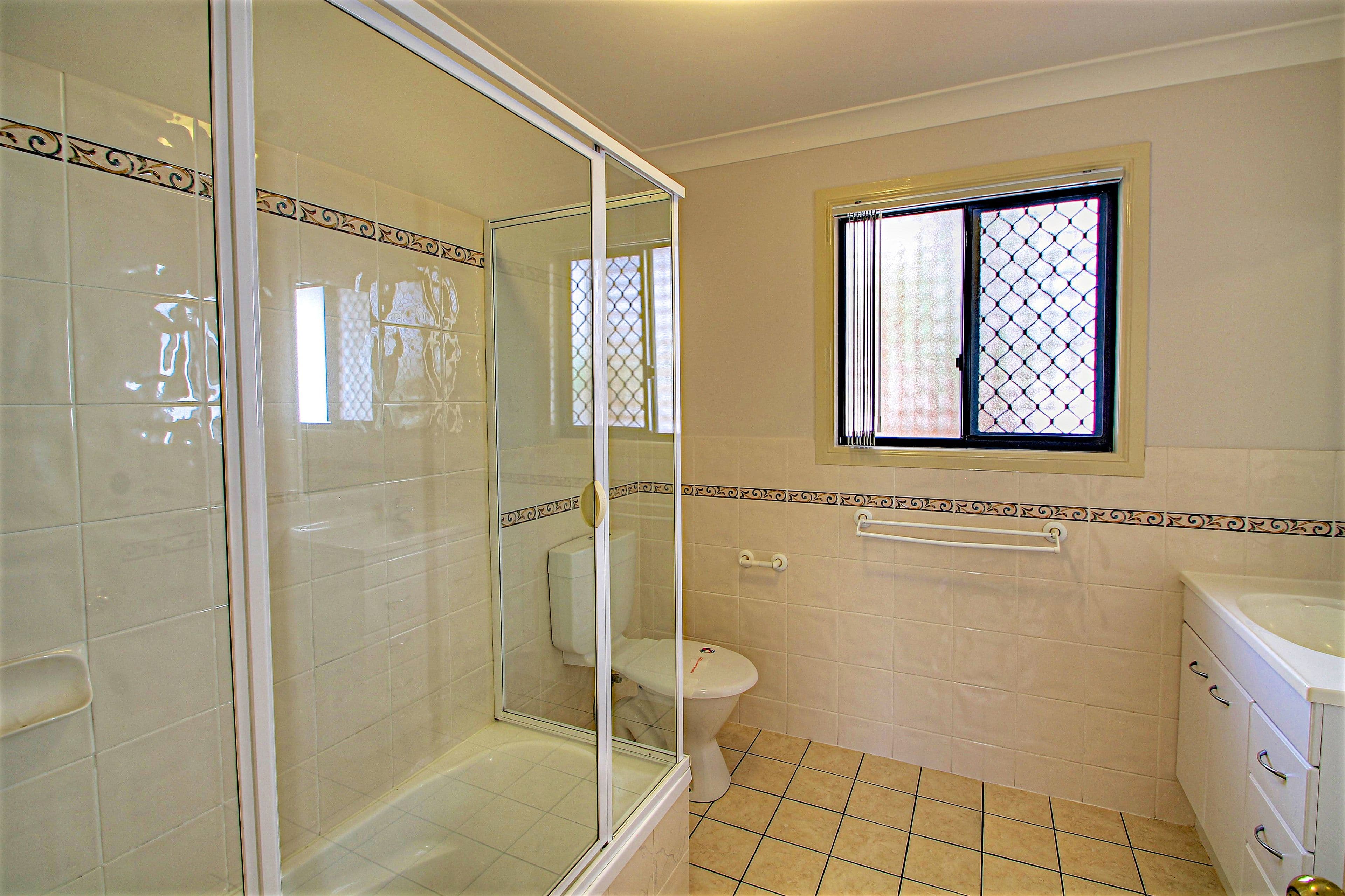 7 Greenbank Street, Chermside QLD 4032, Chermside - Thumbnail 8