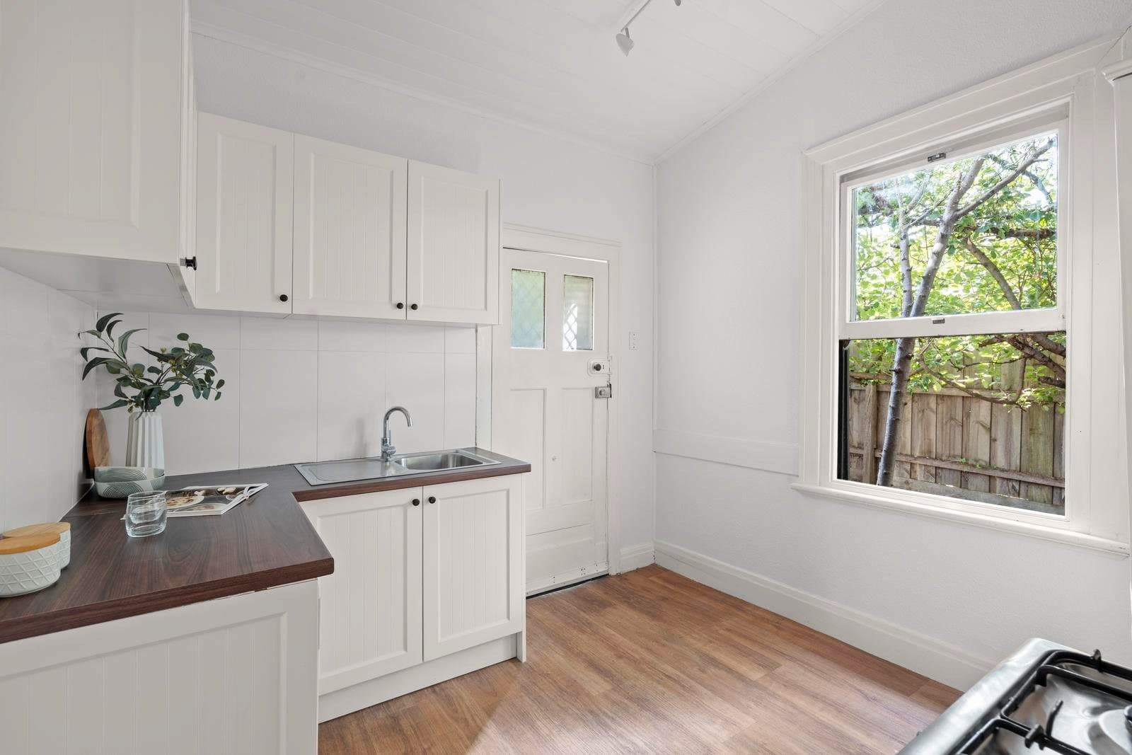 28 Gillies Street, Fairfield VIC 3078, Fairfield - Thumbnail 7