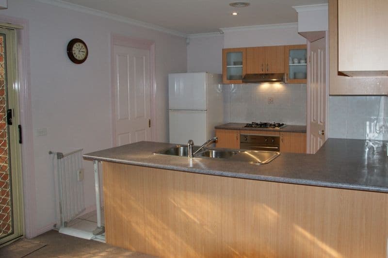 8, 51 BAYFIELD ROAD West, BAYSWATER NORTH VIC 3153, Bayswater North - Thumbnail 3