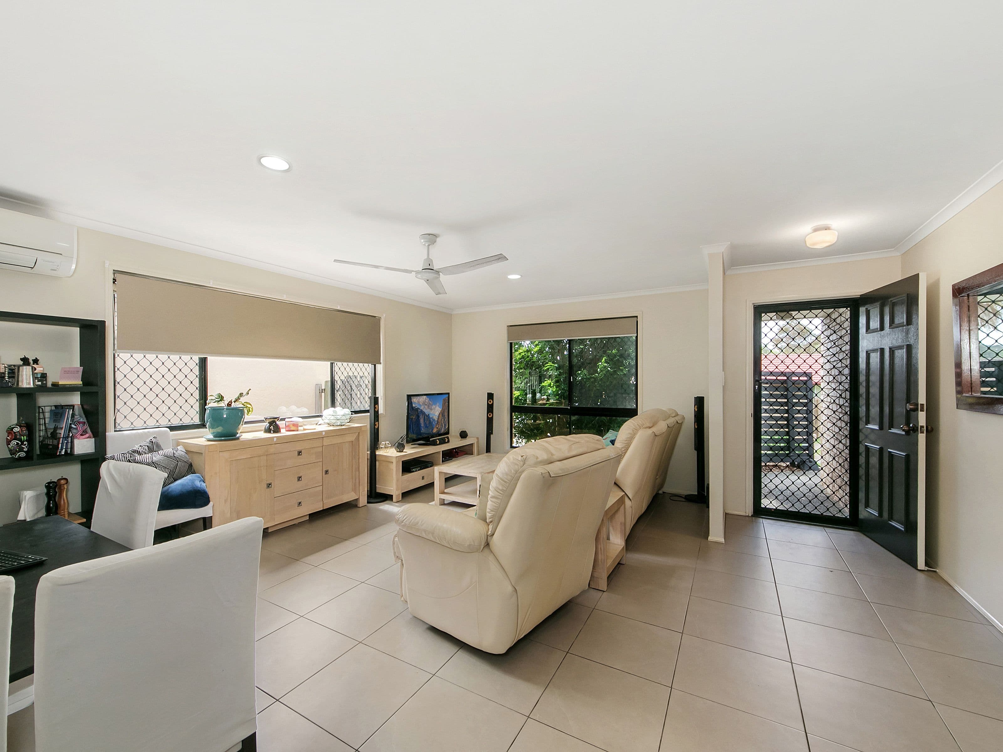 16 Drysdale Lane, Parkwood QLD 4214, Parkwood - Thumbnail 3