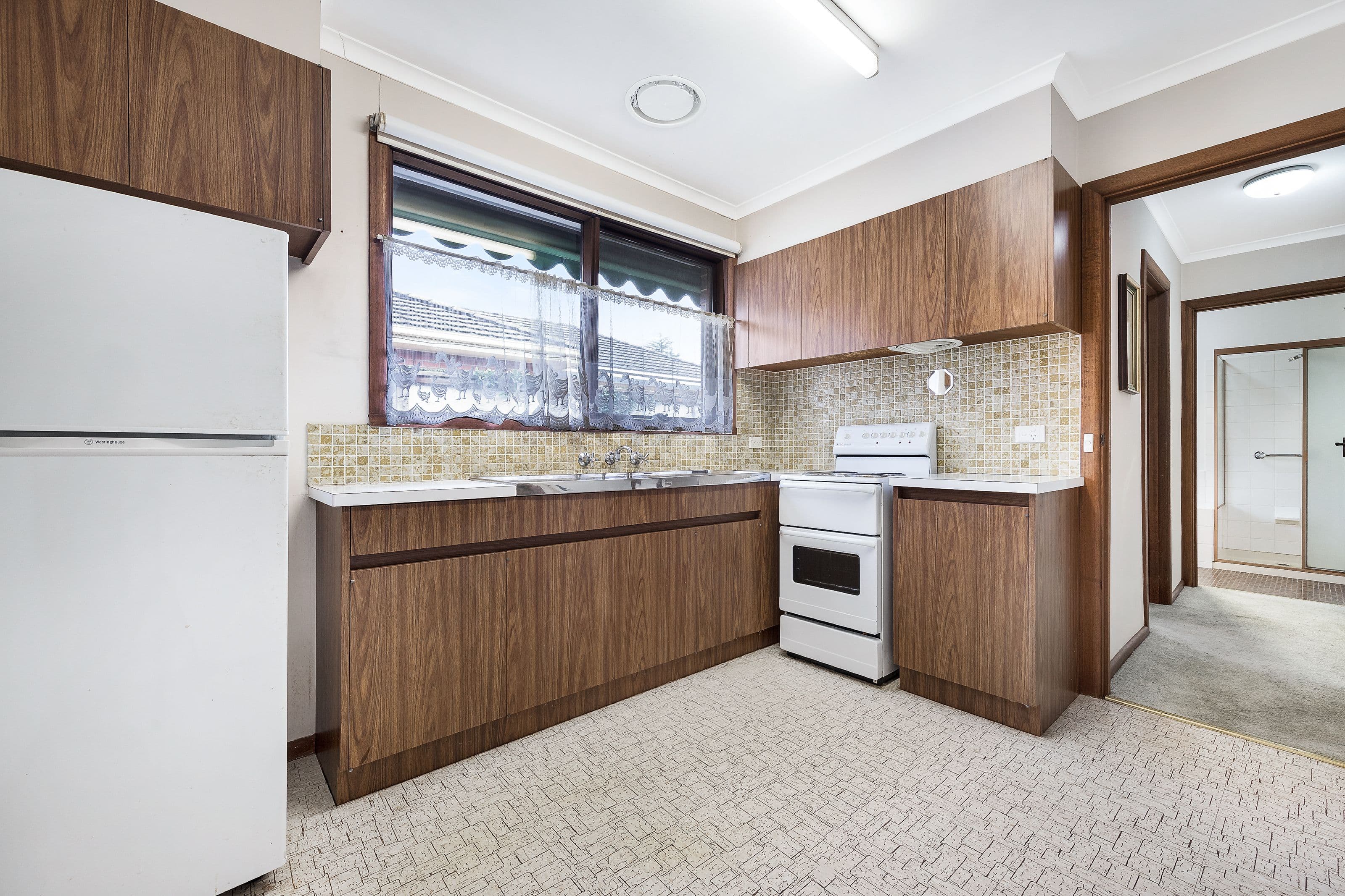 2 Cameron Street, Mount Waverley VIC 3149, Mount Waverley - Thumbnail 4