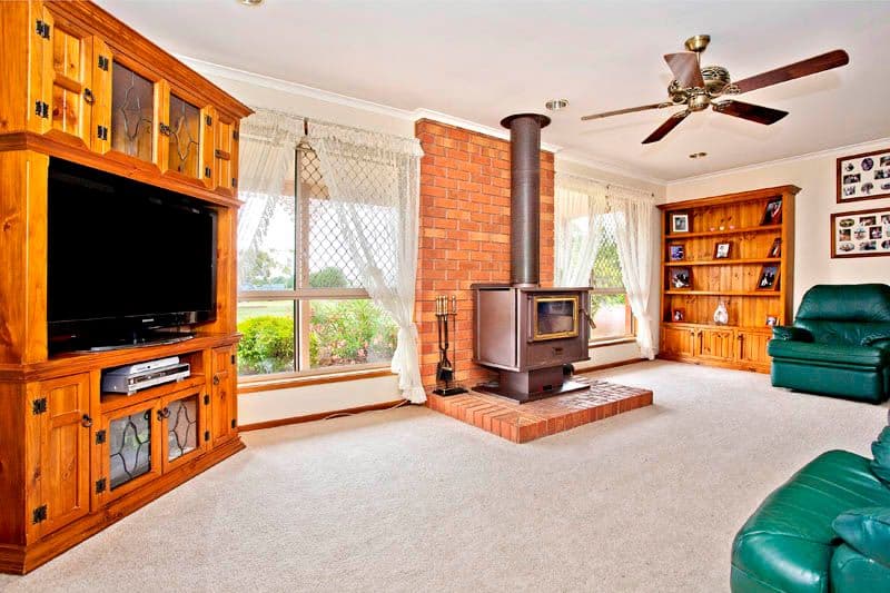 60 Old Melbourne Road, LARA VIC 3212, Lara - Thumbnail 2
