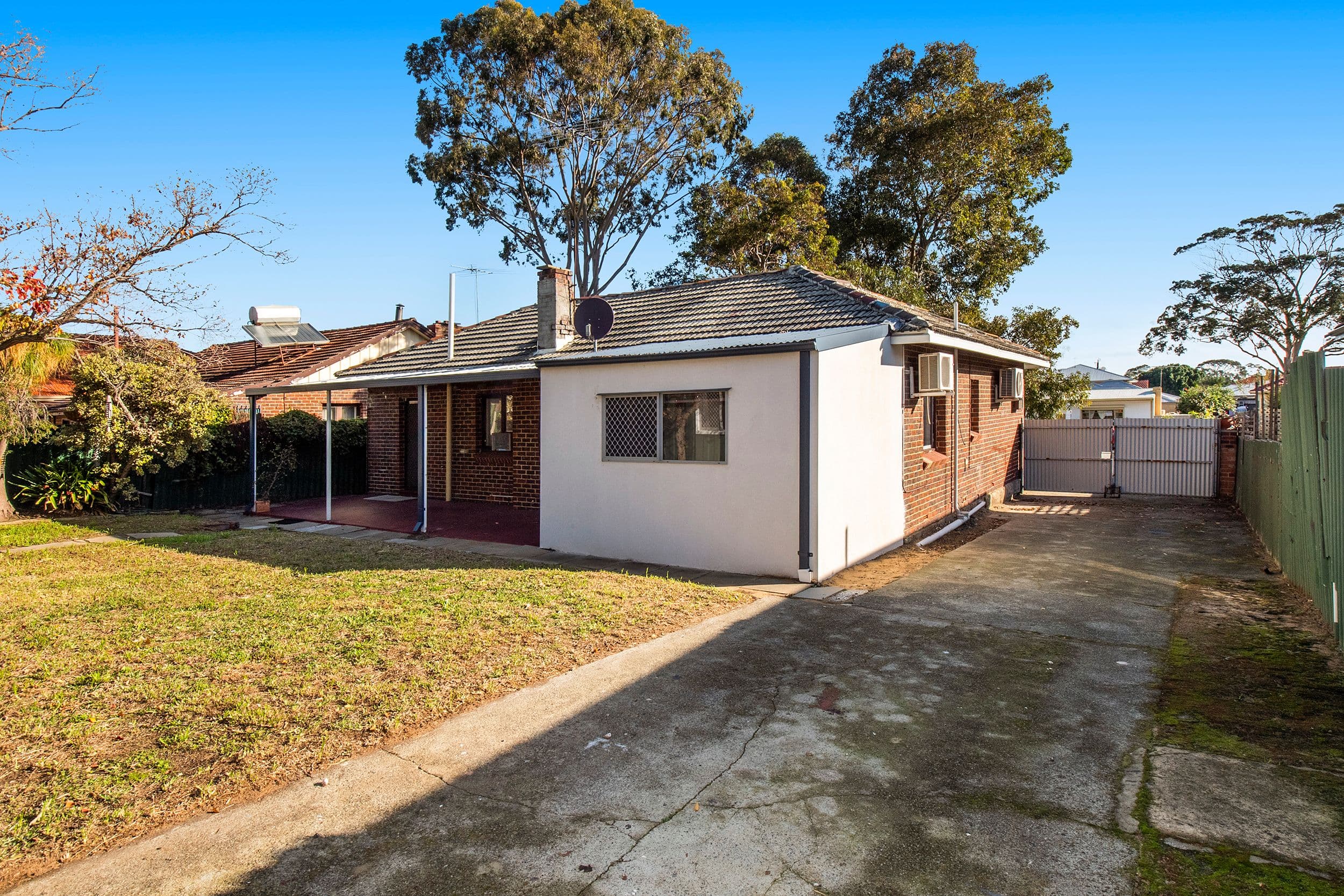14 Joyce Avenue, Hamilton Hill WA 6163, Hamilton Hill - Thumbnail 2