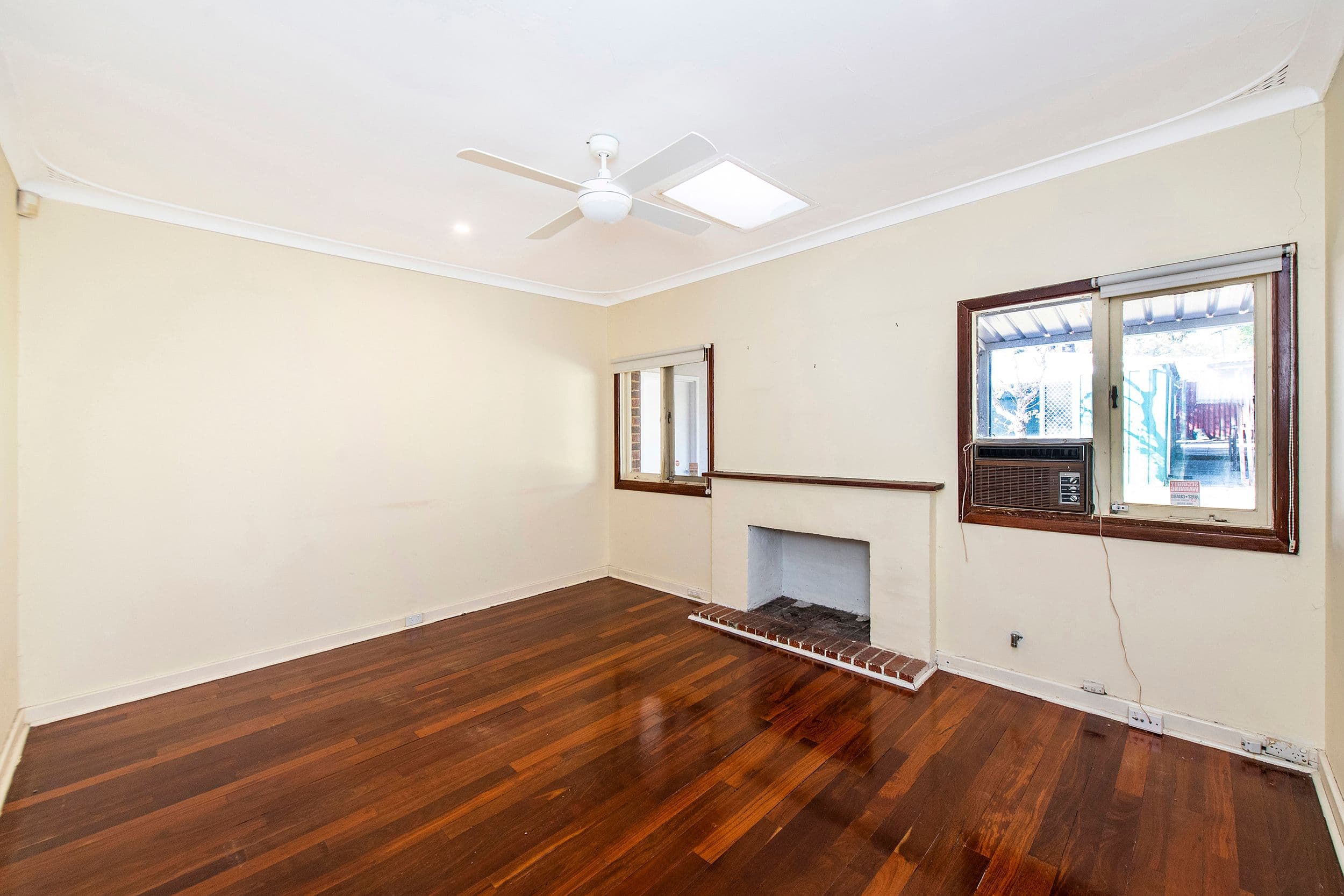 14 Joyce Avenue, Hamilton Hill WA 6163, Hamilton Hill - Thumbnail 4