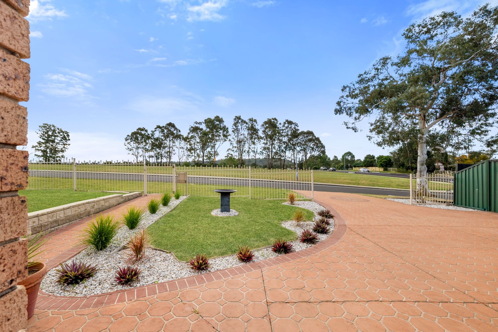 192 Thunderbolt Drive, Raby NSW 2566, Raby - Thumbnail 2