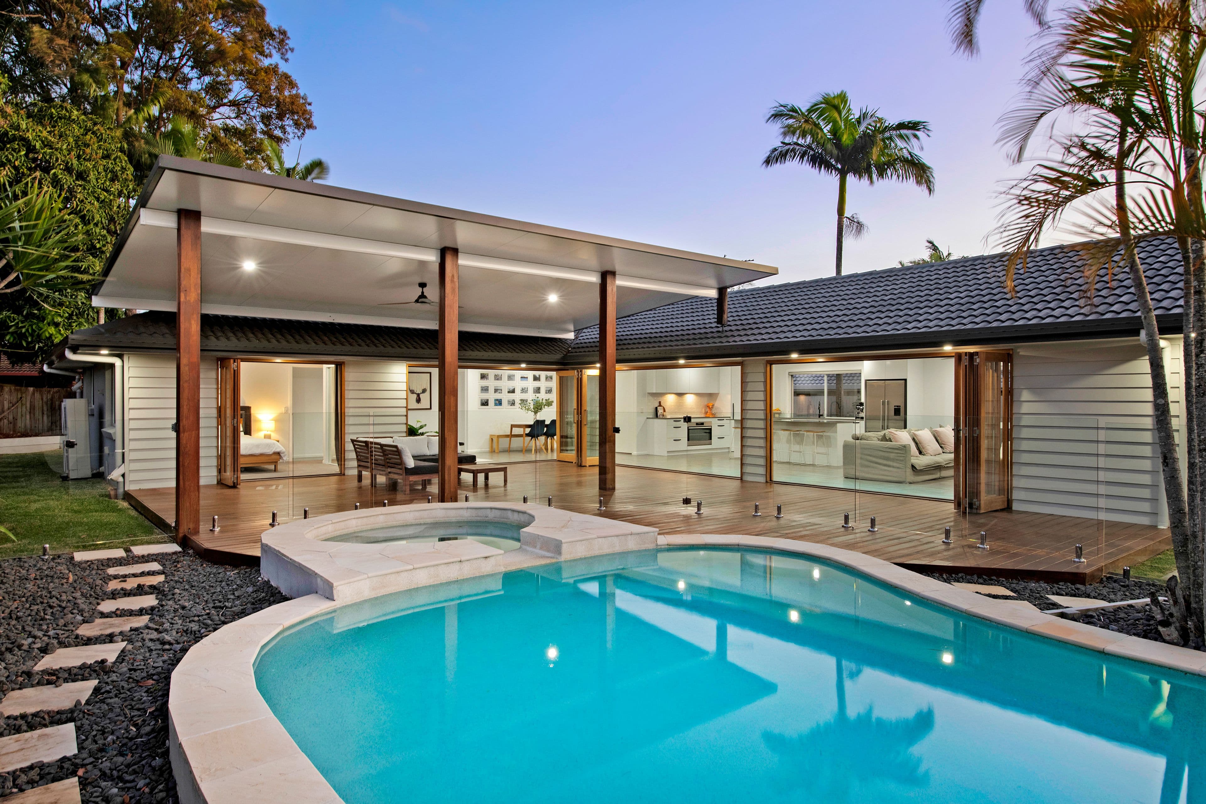 8 Mackay Place, Burleigh Waters QLD 4220, Burleigh Waters - Image 1