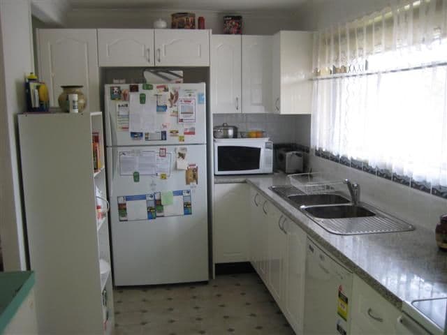 10 Jupiter Street, GLADSTONE QLD 4680, Gladstone - Thumbnail 4