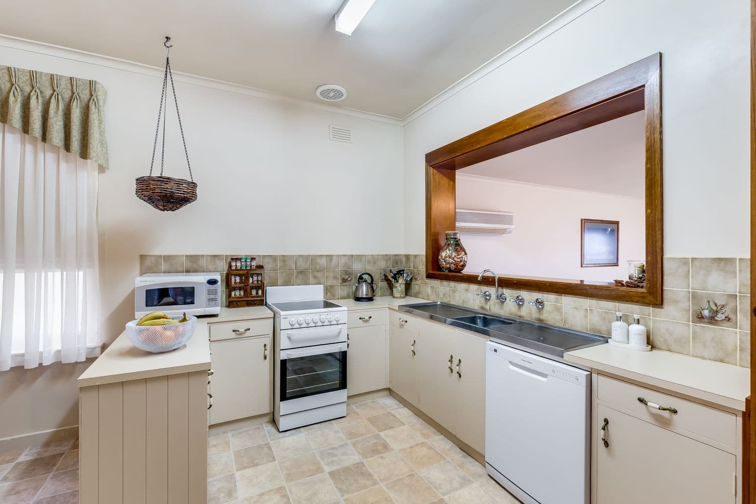 16 Classics Avenue, Millicent SA 5280, Millicent - Thumbnail 6