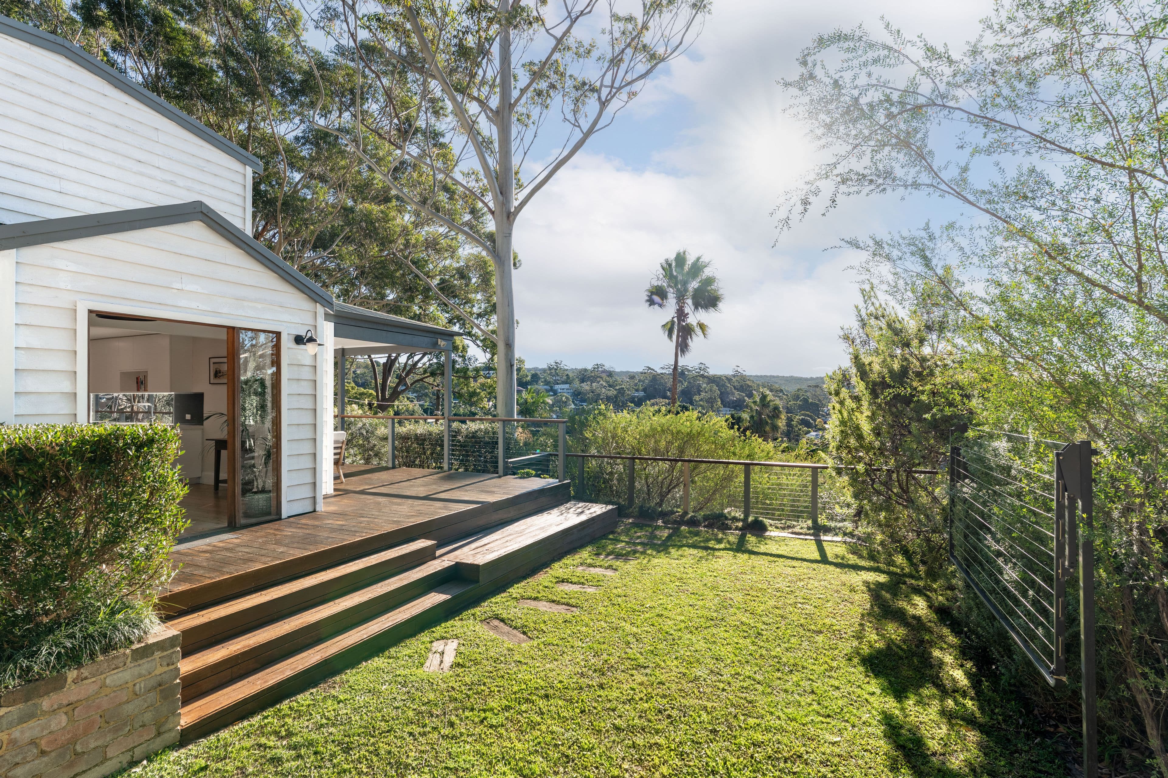 130 The Crescent, Helensburgh NSW 2508, Helensburgh - Thumbnail 2