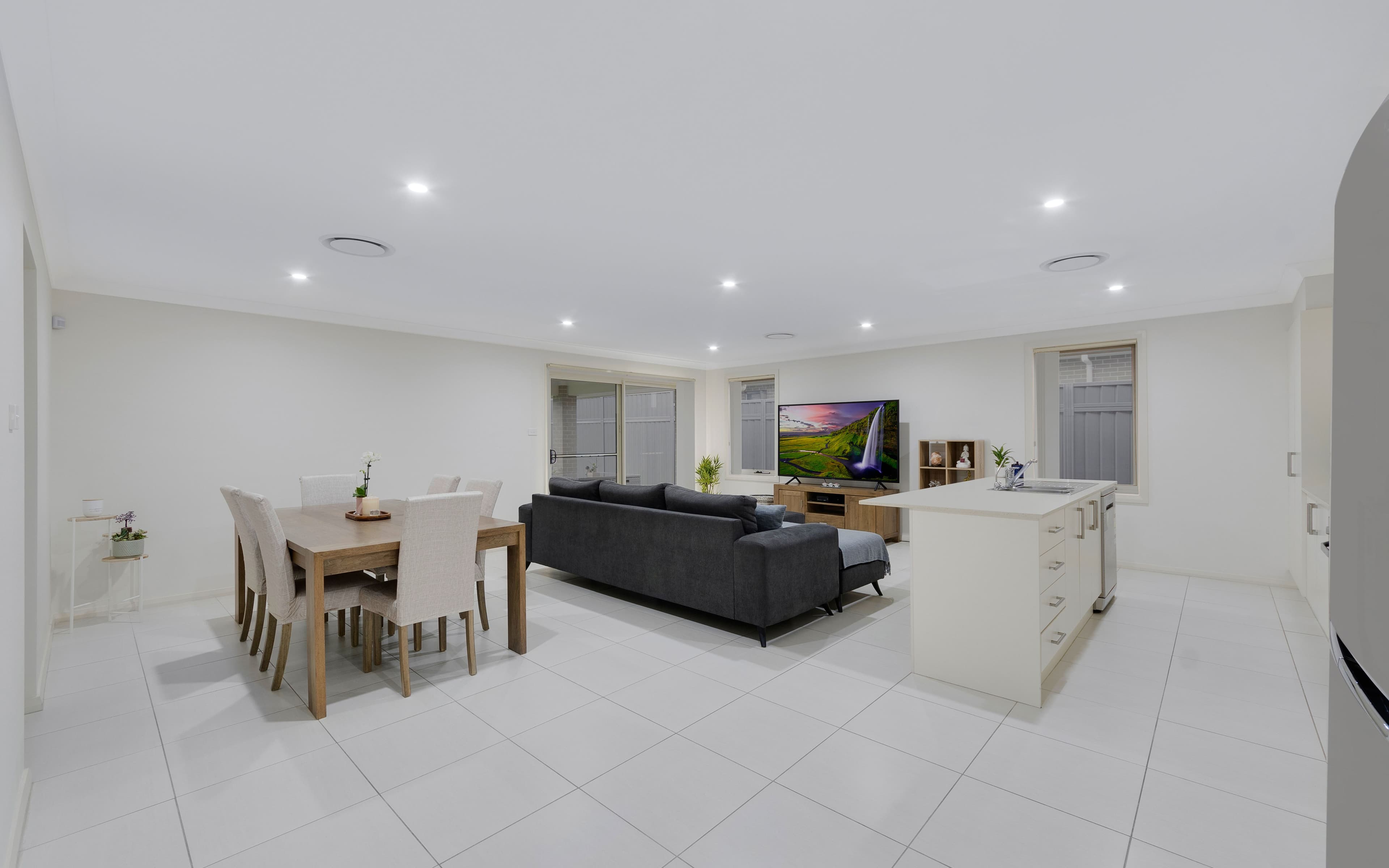 91 Easton Avenue, Spring Farm NSW 2570, Spring Farm - Thumbnail 3