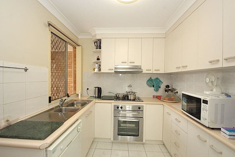 94 Cavendish Road, COORPAROO QLD 4151, Coorparoo - Thumbnail 2