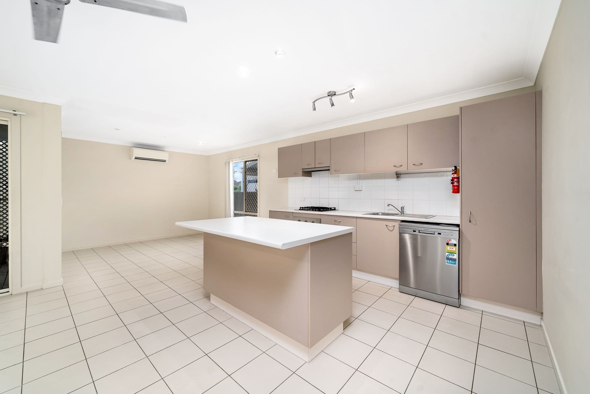 7A Jamond Street, Kippa-Ring QLD 4021, Kippa-Ring - Thumbnail 4