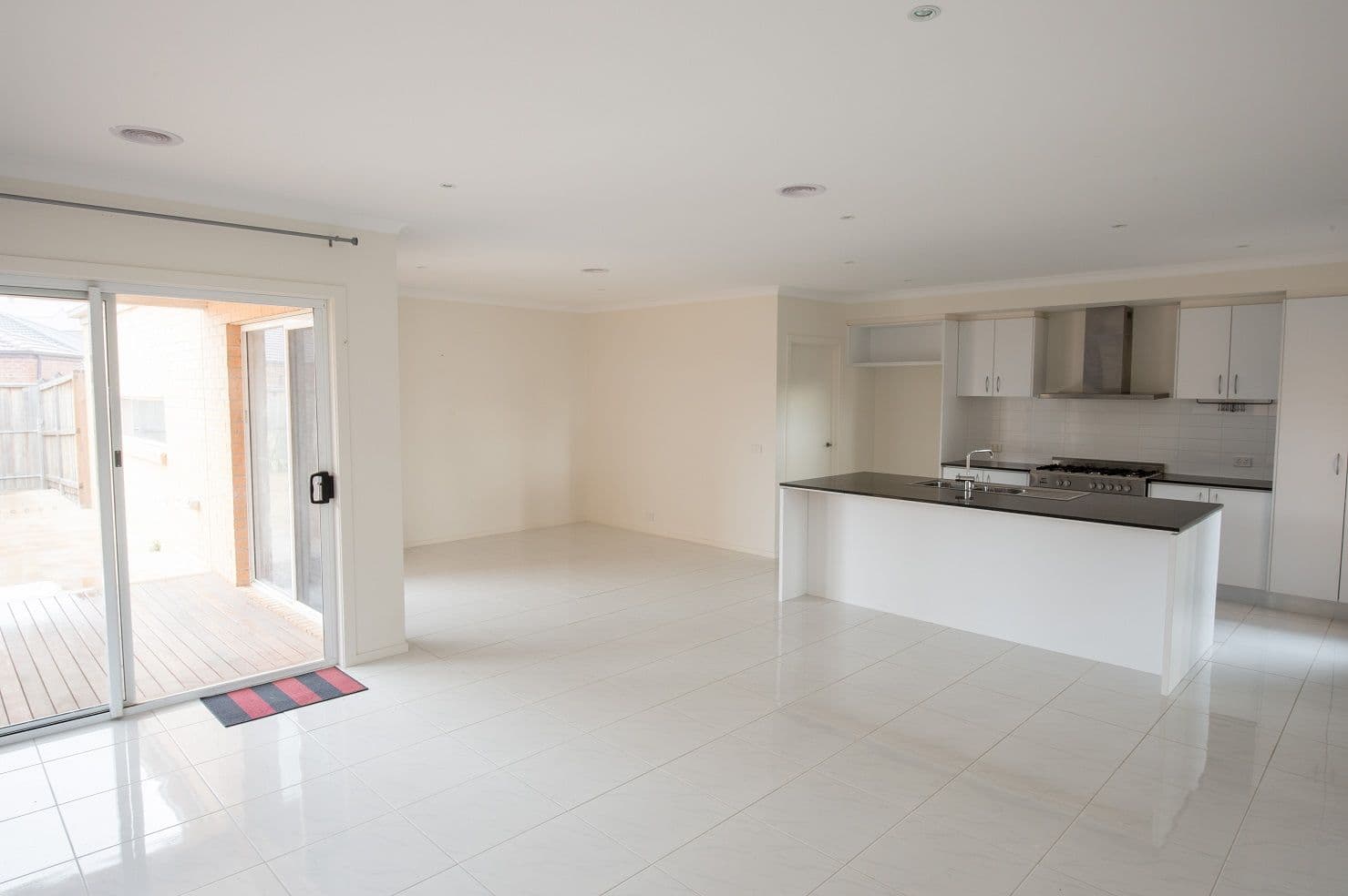5 Delaney Boulevard, WILLIAMS LANDING VIC 3027, Williams Landing - Thumbnail 5
