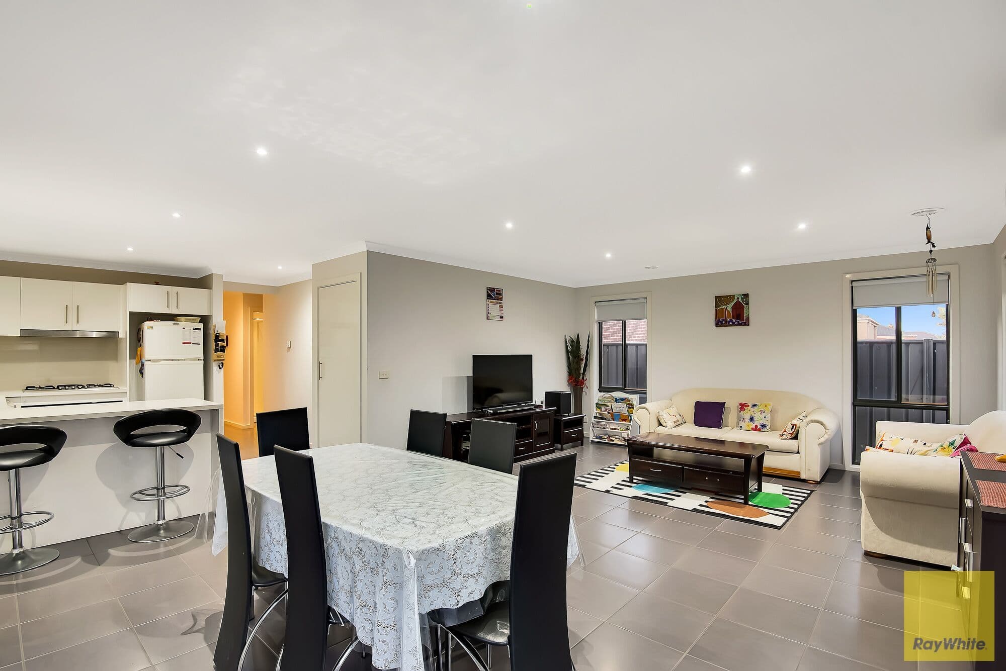 11 woodlands Street, Tarneit VIC 3029, Tarneit - Thumbnail 2
