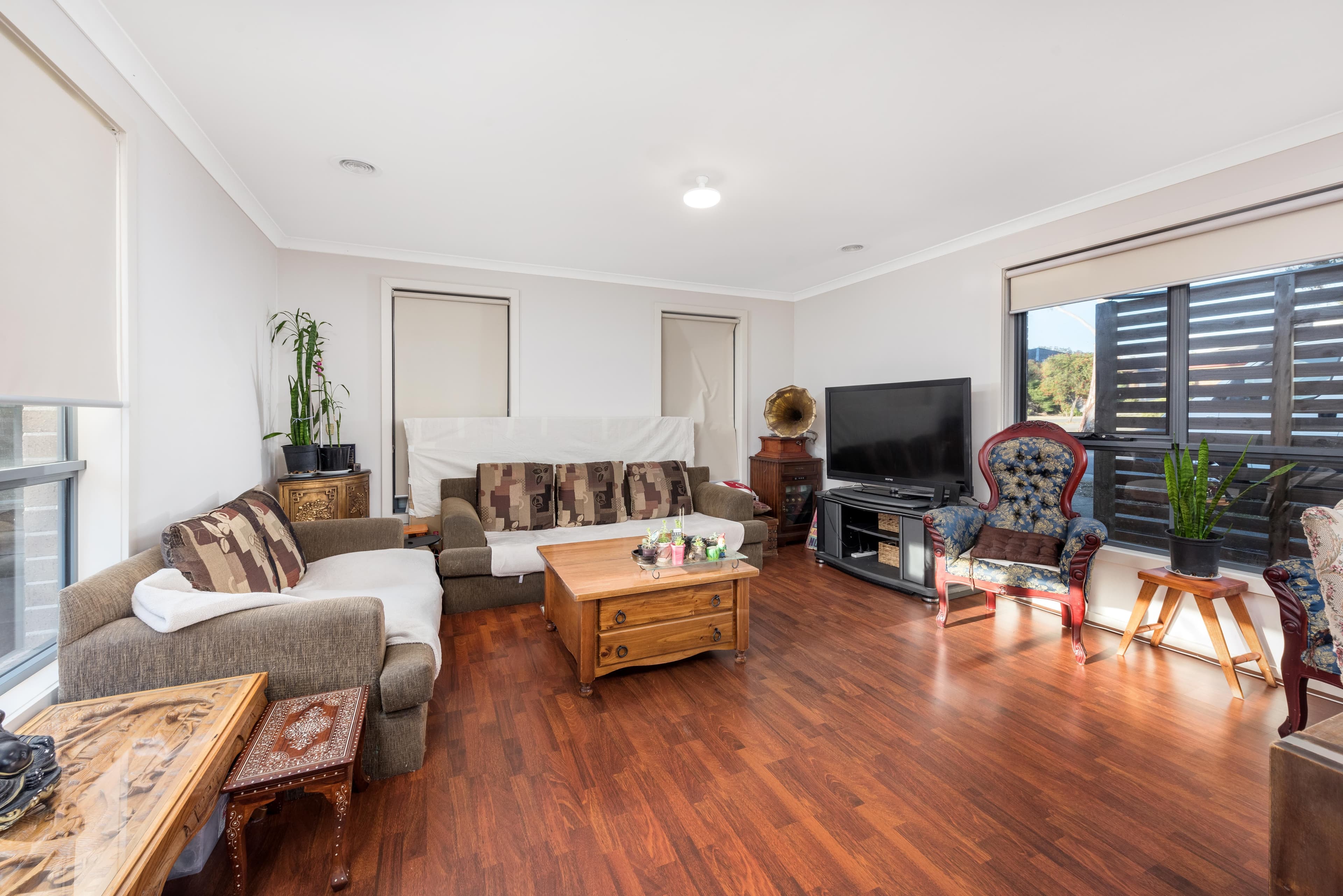 213 The Lakes Boulevard, South Morang VIC 3752, South Morang - Thumbnail 4