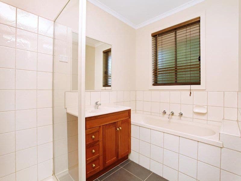 19 Moneghetti Place, Burnside - Thumbnail 8