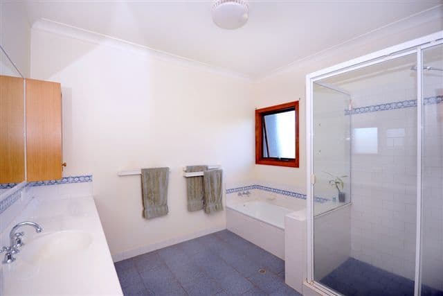 5 Grandview Crescent, BLUE MOUNTAIN HEIGHTS QLD 4350, Blue Mountain Heights - Thumbnail 5