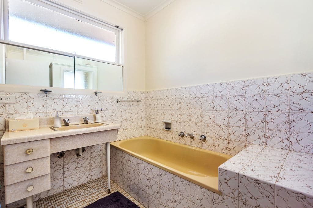 14 Gareth Drive, BURWOOD EAST VIC 3151, Burwood East - Thumbnail 5