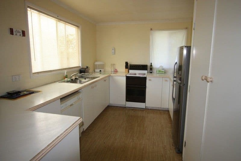 32 O'Keeffe Road, MOTHAR MOUNTAIN QLD 4570, Mothar Mountain - Thumbnail 3