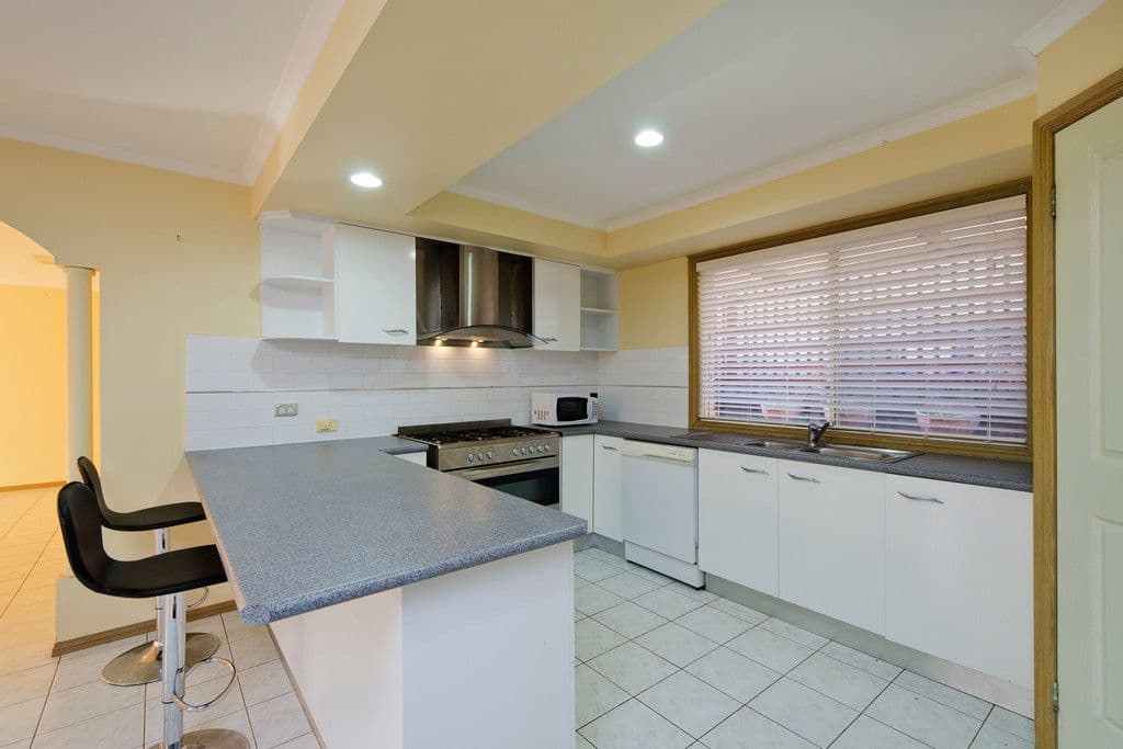 134 Virgilia Drive, HOPPERS CROSSING VIC 3029, Hoppers Crossing - Thumbnail 2