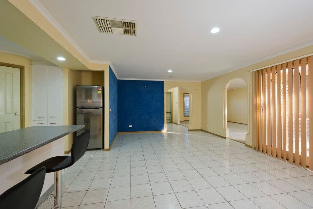 134 Virgilia Drive, HOPPERS CROSSING VIC 3029, Hoppers Crossing - Thumbnail 4