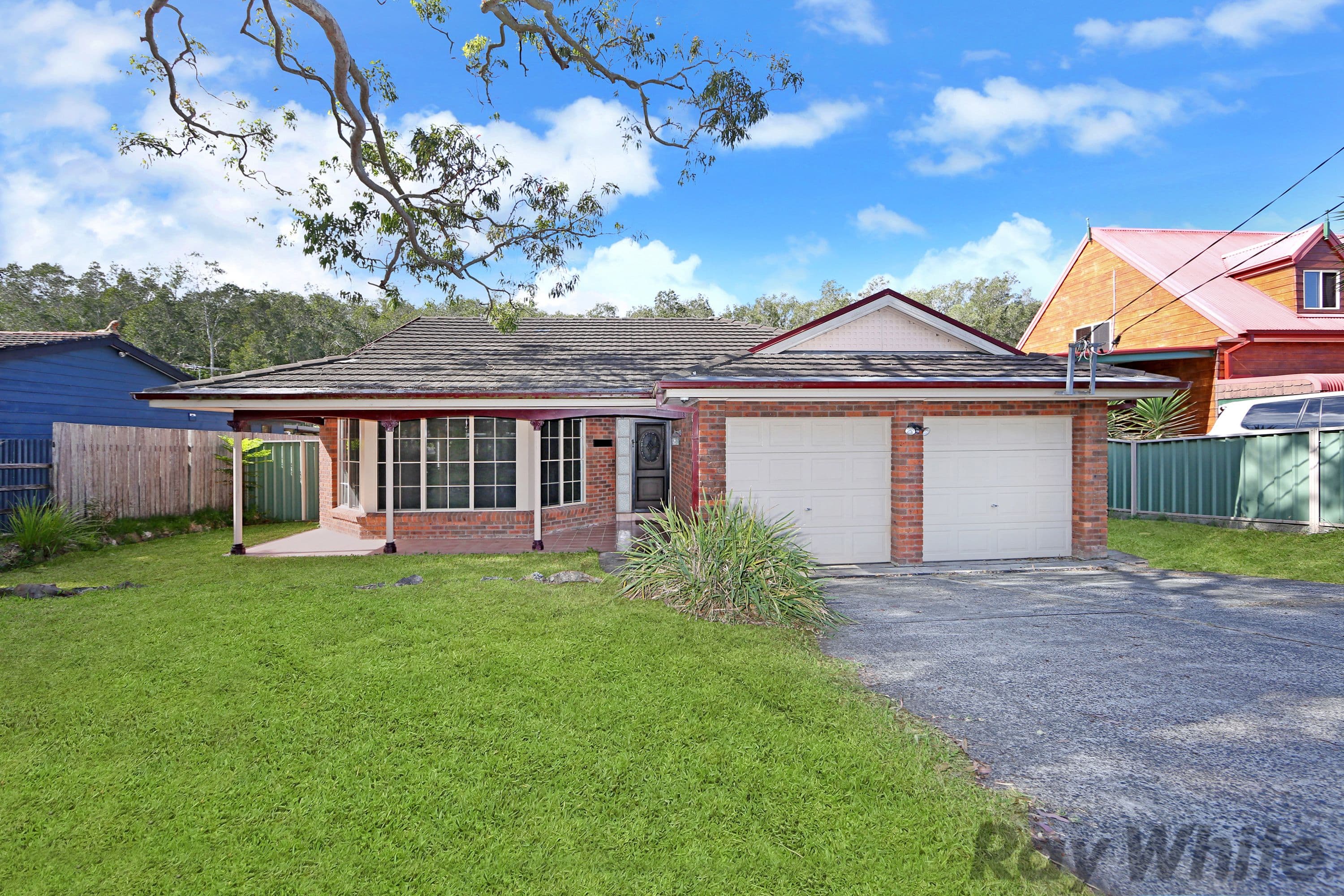 83 Elizabeth Bay Drive, Lake Munmorah - Thumbnail 2