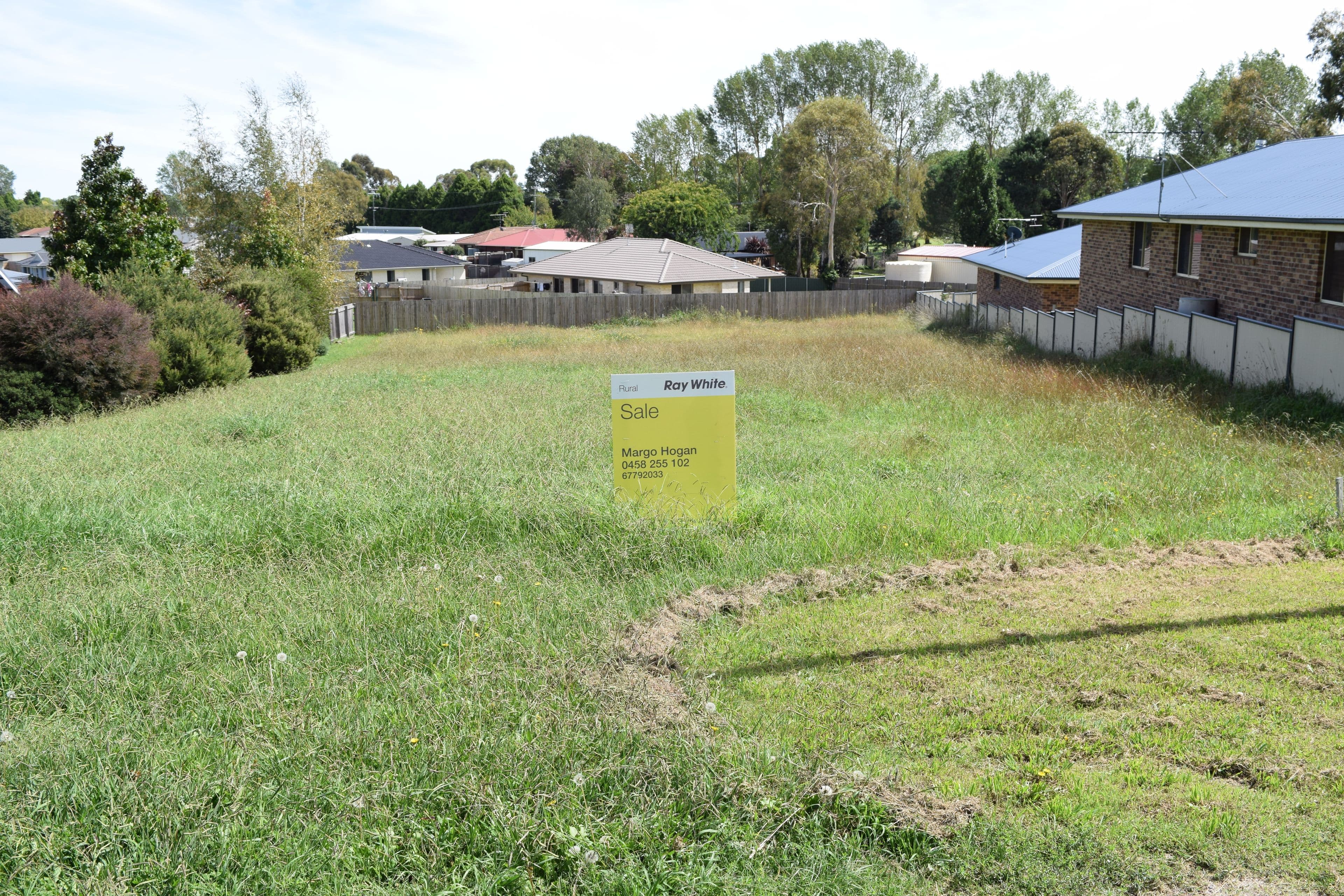 14 Pearson Street, Guyra NSW 2365, Guyra - Image 1