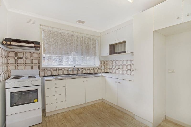 4 Colonsay Road, SPRINGVALE VIC 3171, Springvale - Thumbnail 2