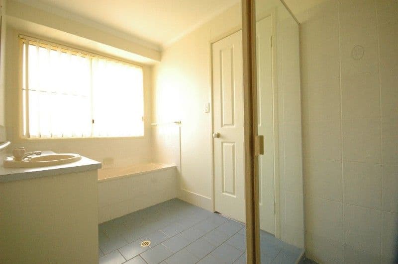 346 Mcdougall Street, GLENVALE QLD 4350, Glenvale - Thumbnail 5