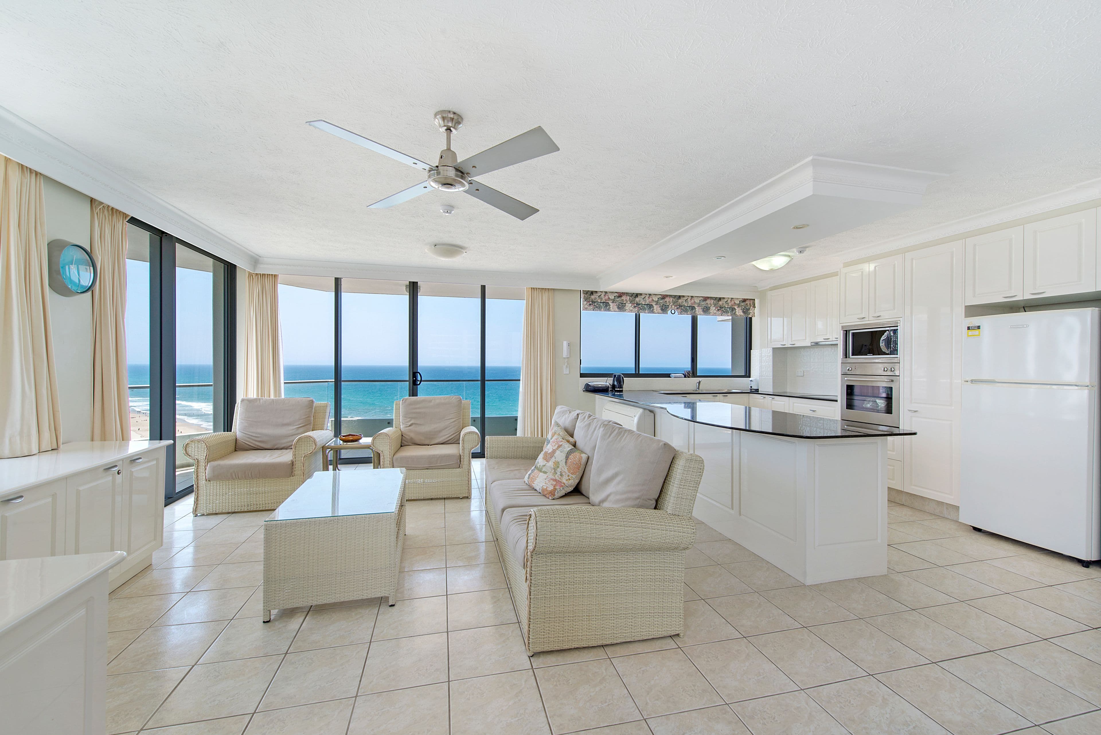 25 Northcliffe Terrace, Surfers Paradise QLD 4217, Surfers Paradise - Thumbnail 3