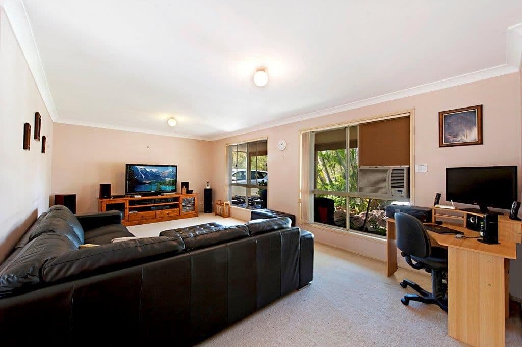 2 Parkdale Court, PARKWOOD QLD 4214, Parkwood - Thumbnail 3