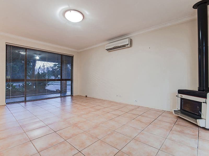 1 Gosforth Court, Safety Bay WA 6169, Safety Bay - Thumbnail 5