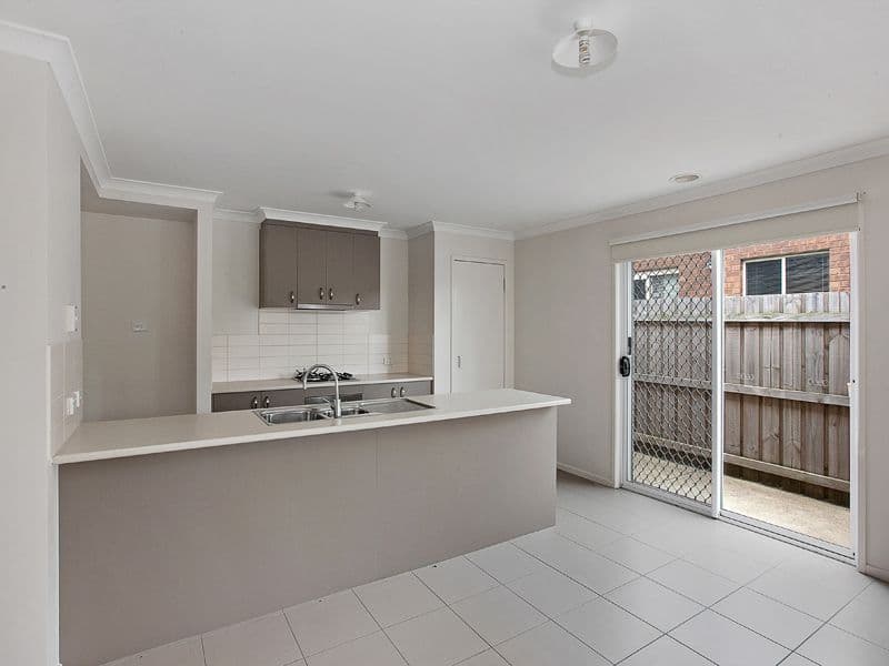 8 Rowanval Terrace, MERNDA VIC 3754, Mernda - Thumbnail 4