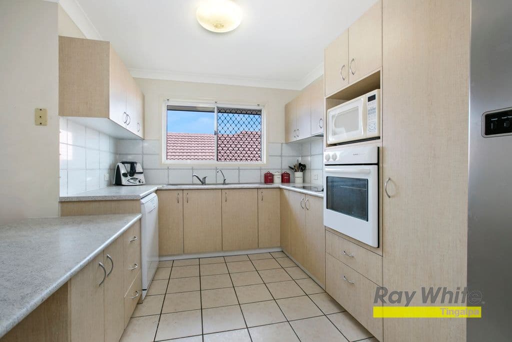 9 Christina Place, BELMONT QLD 4153, Belmont - Thumbnail 6