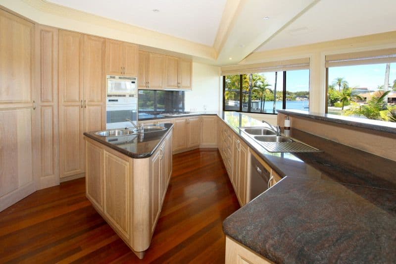22 Binda Place, SORRENTO QLD 4217, Sorrento - Thumbnail 4