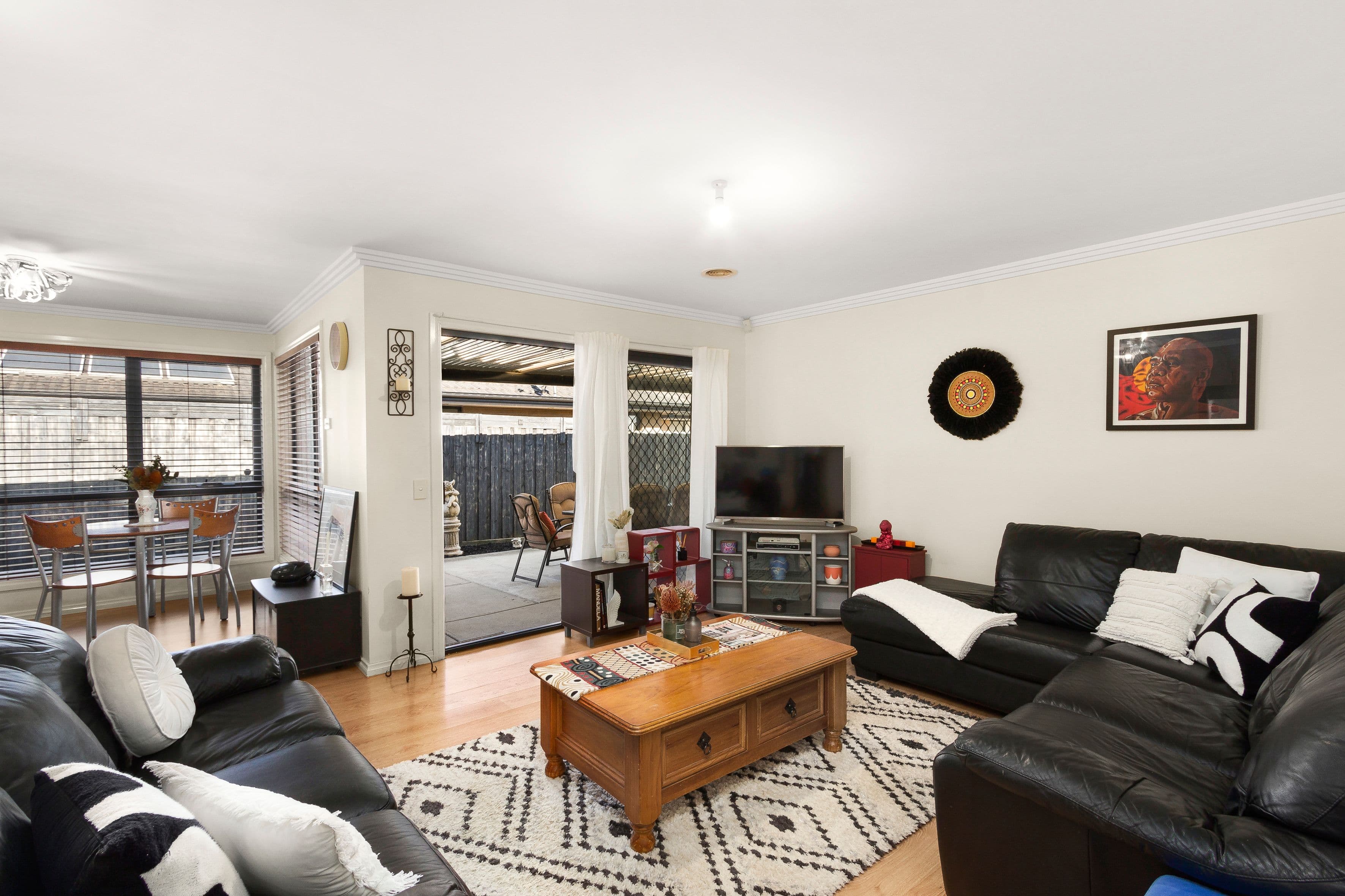 13 Broadway Street, Roxburgh Park VIC 3064, Roxburgh Park - Thumbnail 2