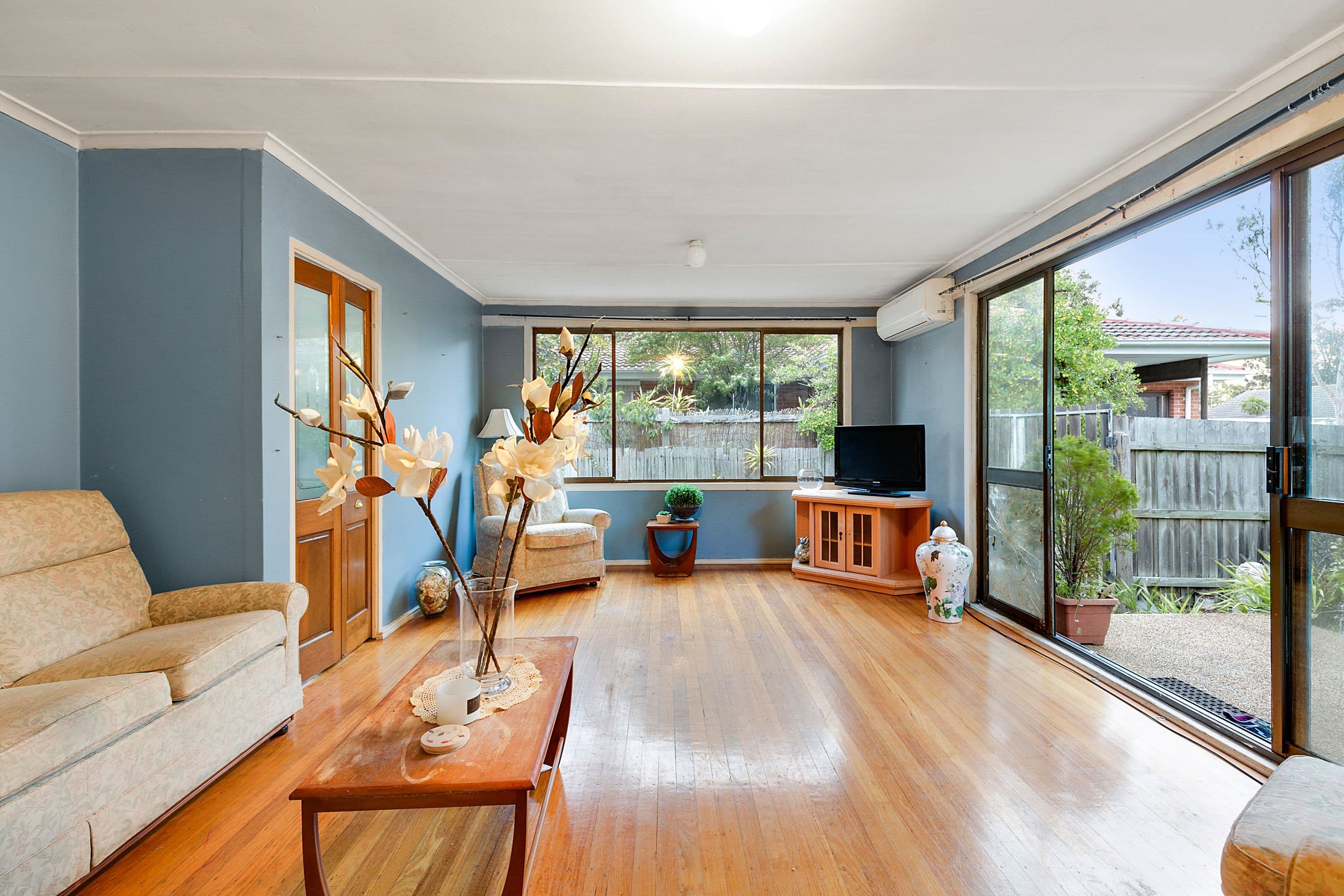 14 Laurina Crescent, Frankston North VIC 3200, Frankston North - Thumbnail 2