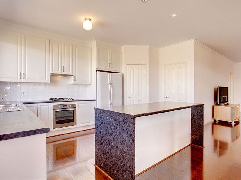 19 Halcyon Circuit, ALDINGA BEACH SA 5173, Aldinga Beach - Thumbnail 2