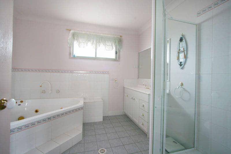 32 Tabourie Close, FLINDERS NSW 2529, Flinders - Thumbnail 8
