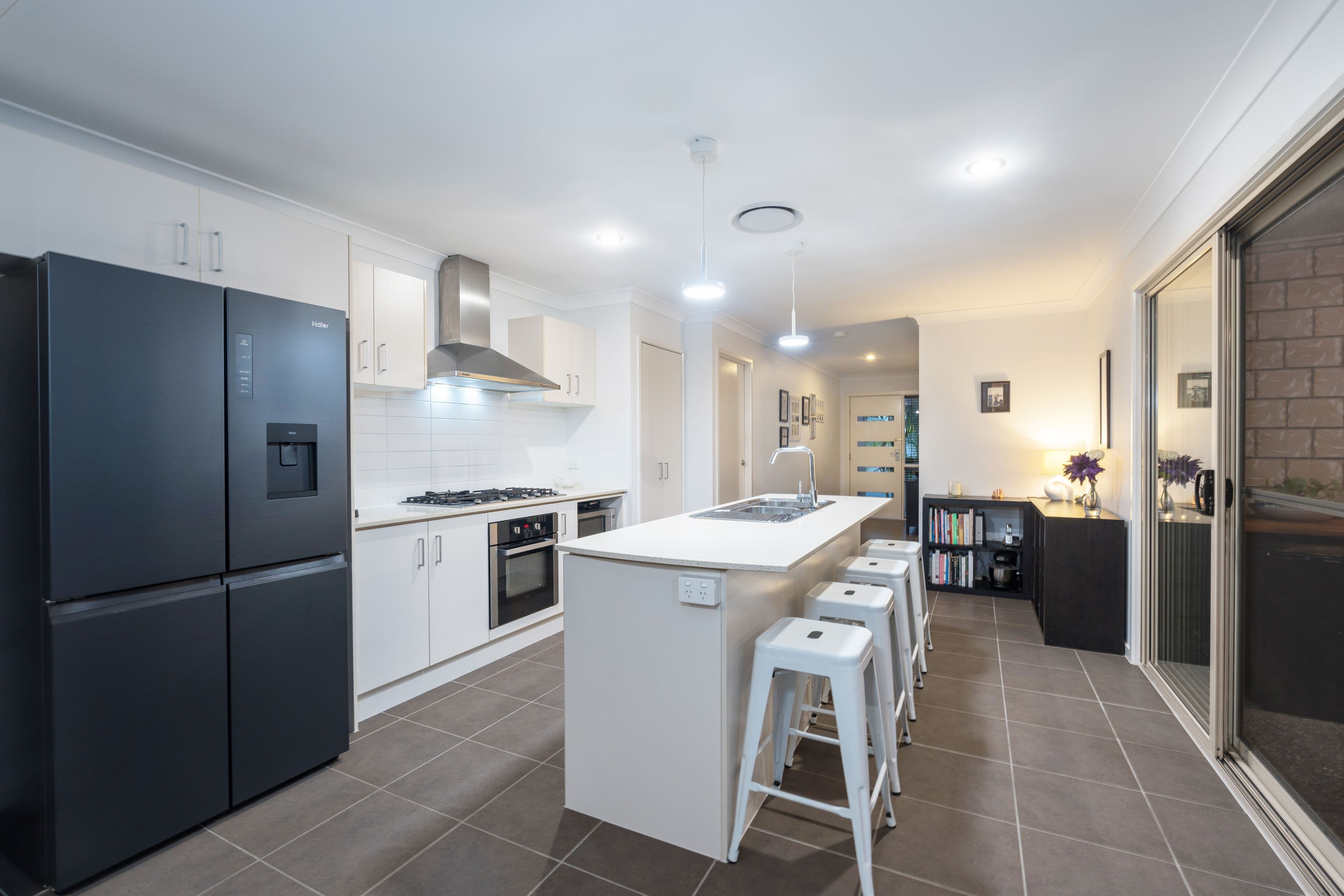 8 Bellinger Key, Pacific Pines QLD 4211, Pacific Pines - Thumbnail 3