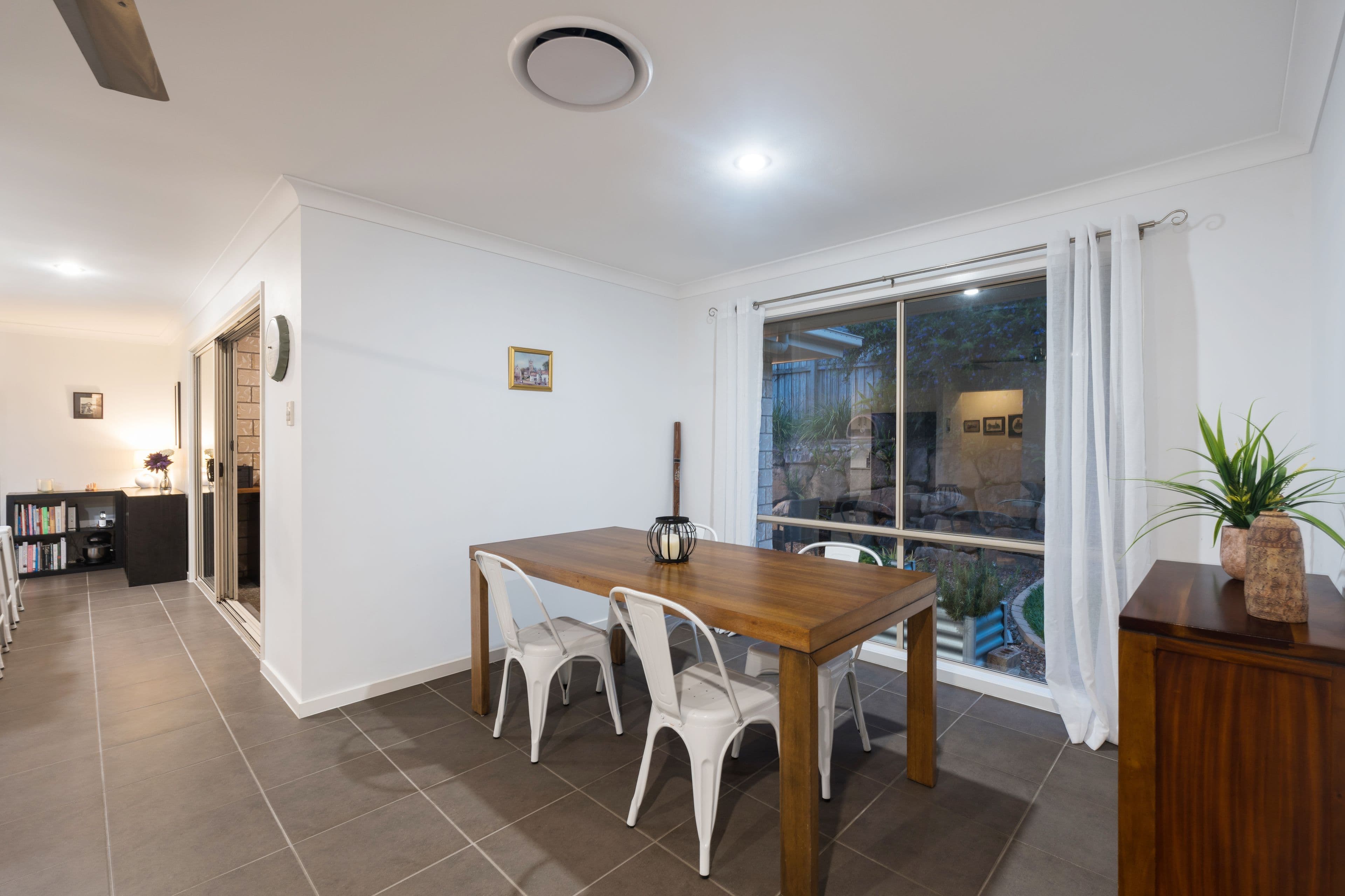 8 Bellinger Key, Pacific Pines QLD 4211, Pacific Pines - Thumbnail 5