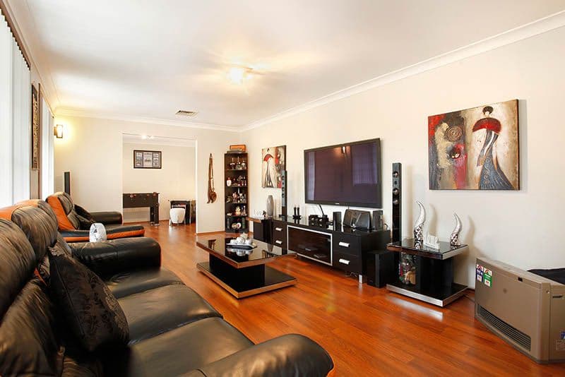 15 Hinkler Place, Doonside - Thumbnail 2