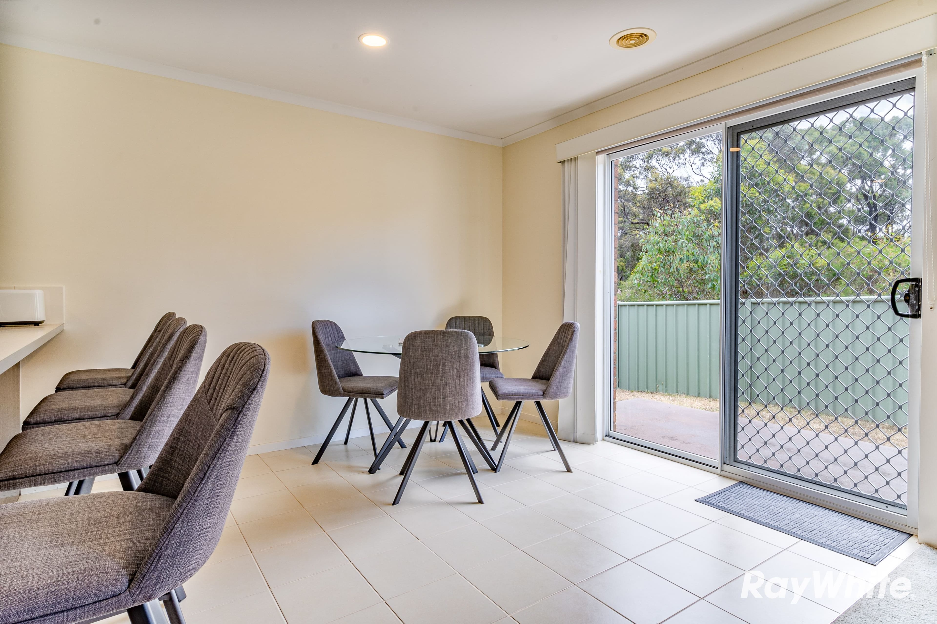 25 Vista Street, Eaglehawk VIC 3556, Eaglehawk - Thumbnail 8
