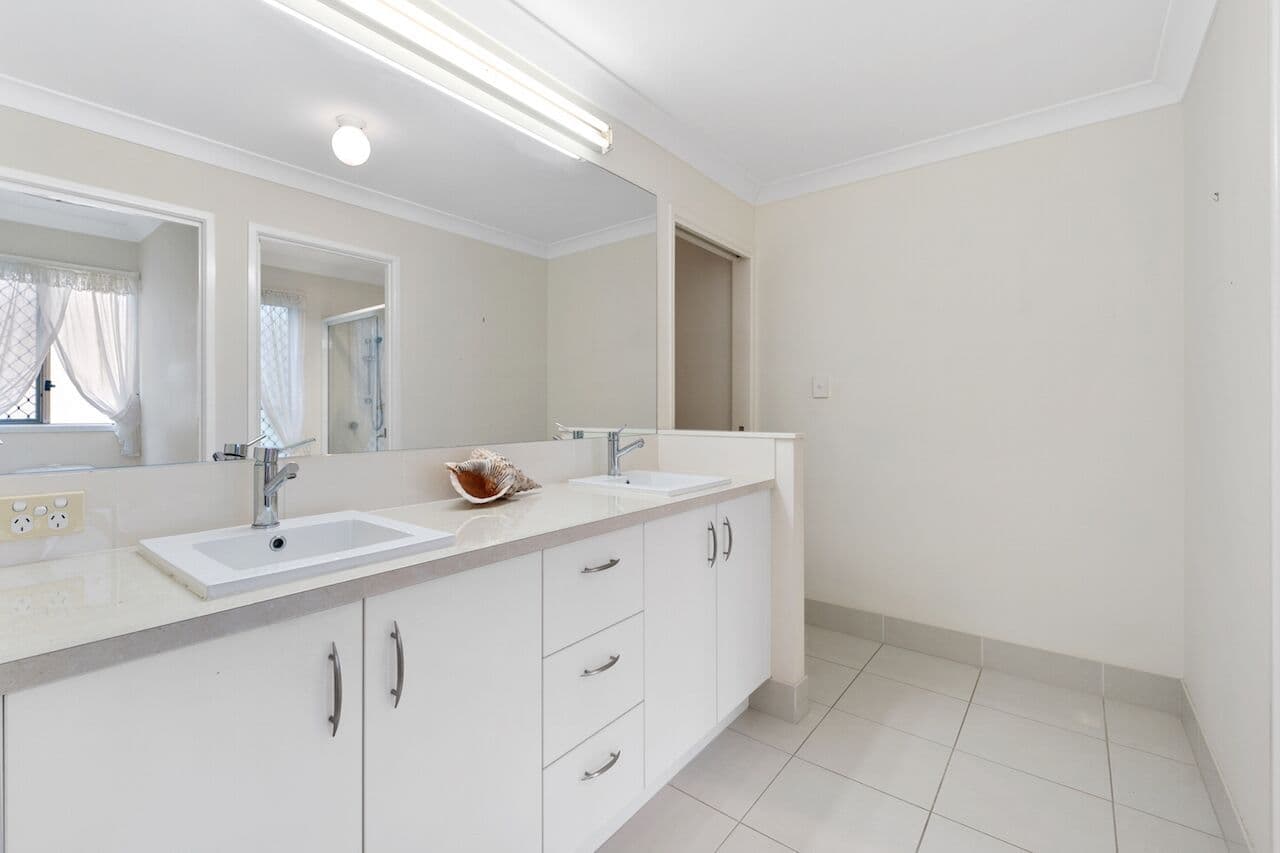 8 Birmingham Street, Eatons Hill QLD 4037, Eatons Hill - Thumbnail 7