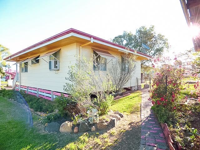 9 South Street, Roma QLD 4455, Roma - Image 1