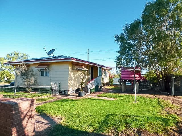 9 South Street, Roma QLD 4455, Roma - Thumbnail 2