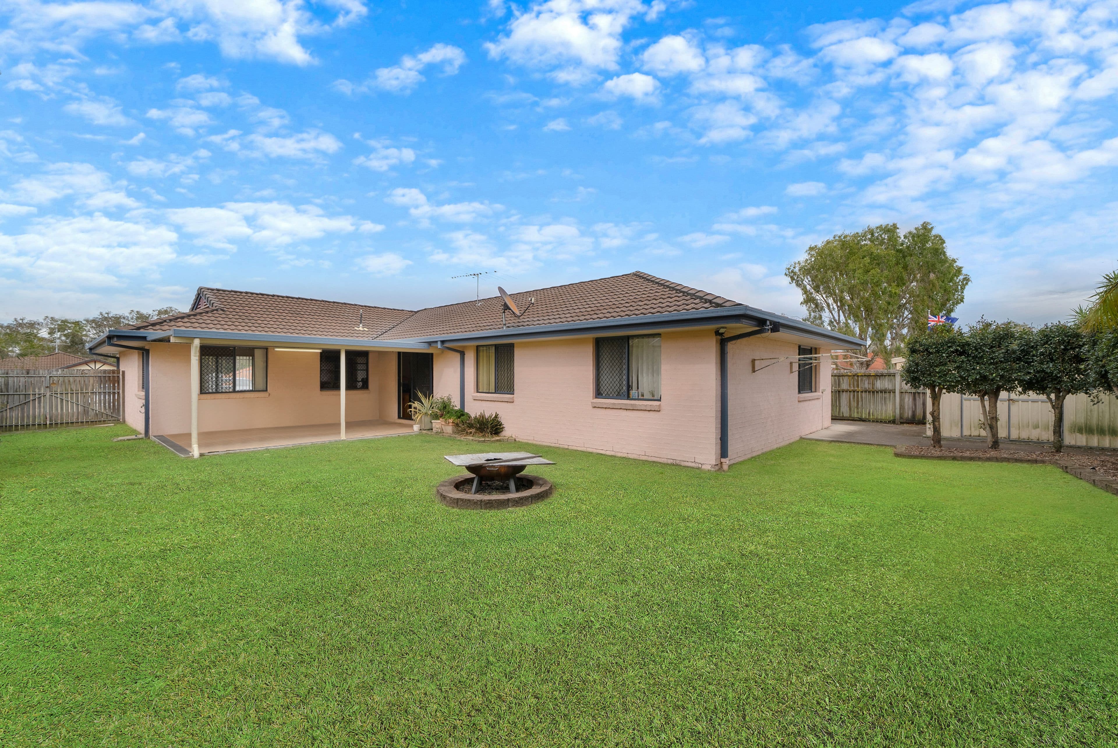 35 Finnegan Street, Rothwell QLD 4022, Rothwell - Thumbnail 2